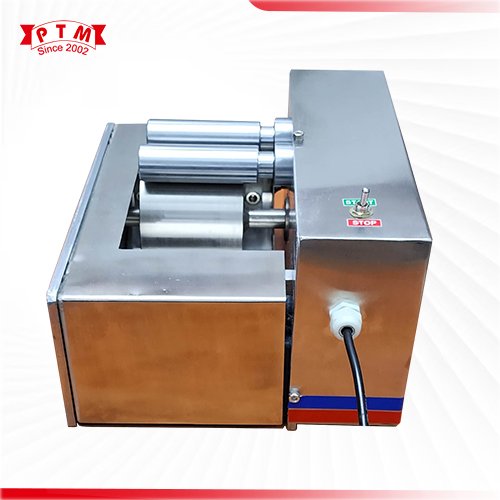 Handle Pasting Machine